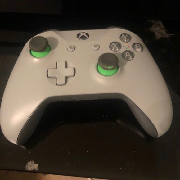 Xbox one with Kinect - Picture 3 of 3